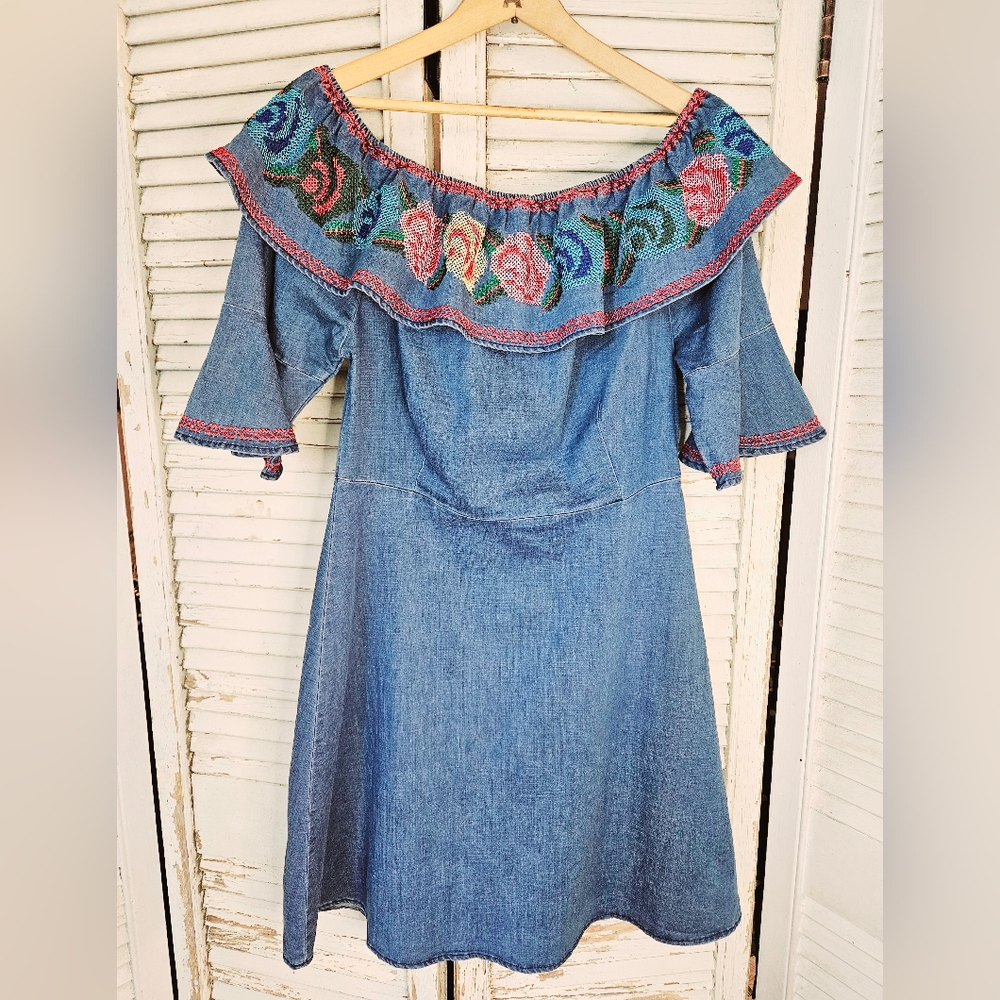 Dis Moi Lightweight Denim Off Shoulder Embroidered Dress Medium/Large